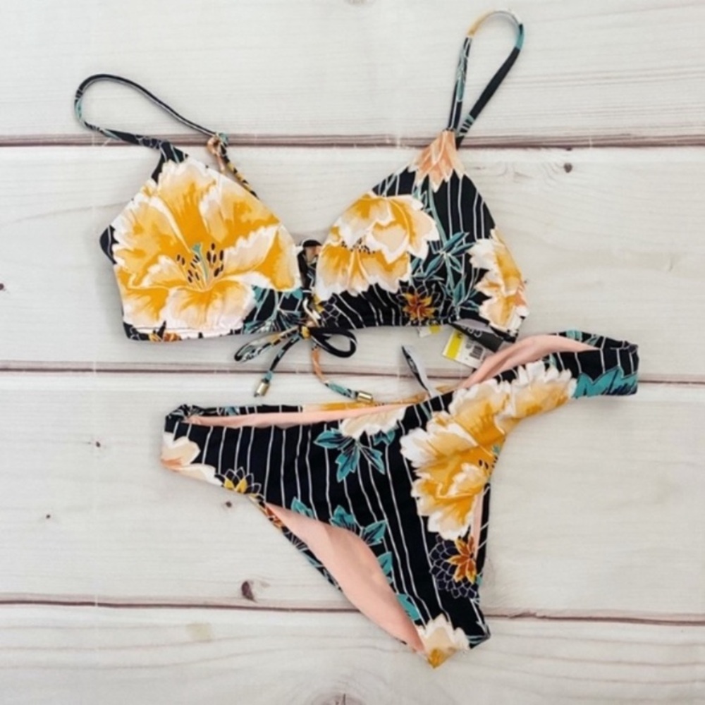 Bar III Floral Swim set